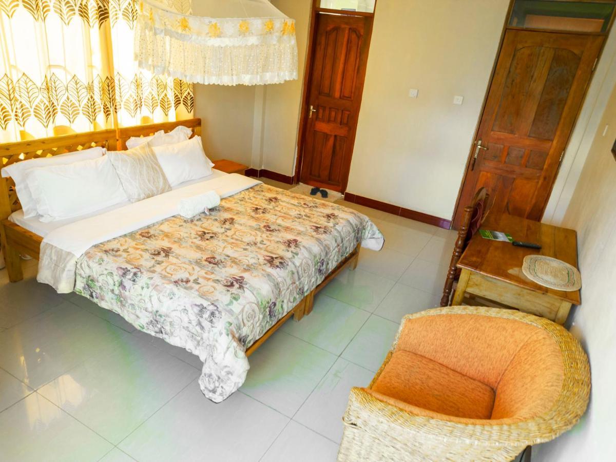Runako Lodge อารูชา ภายนอก รูปภาพ